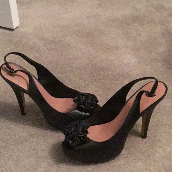 Shoes - Picture 1 of 5